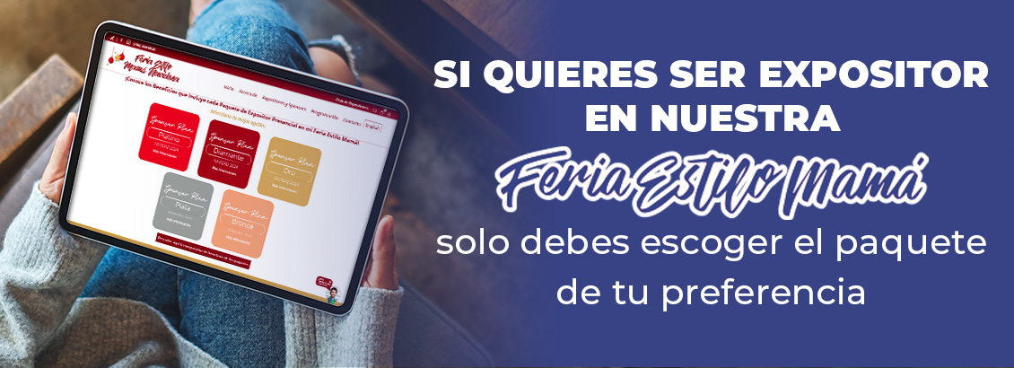 Emprendedora revisando los paquetes de expositores de Feria Estilo Mamá en su tablet